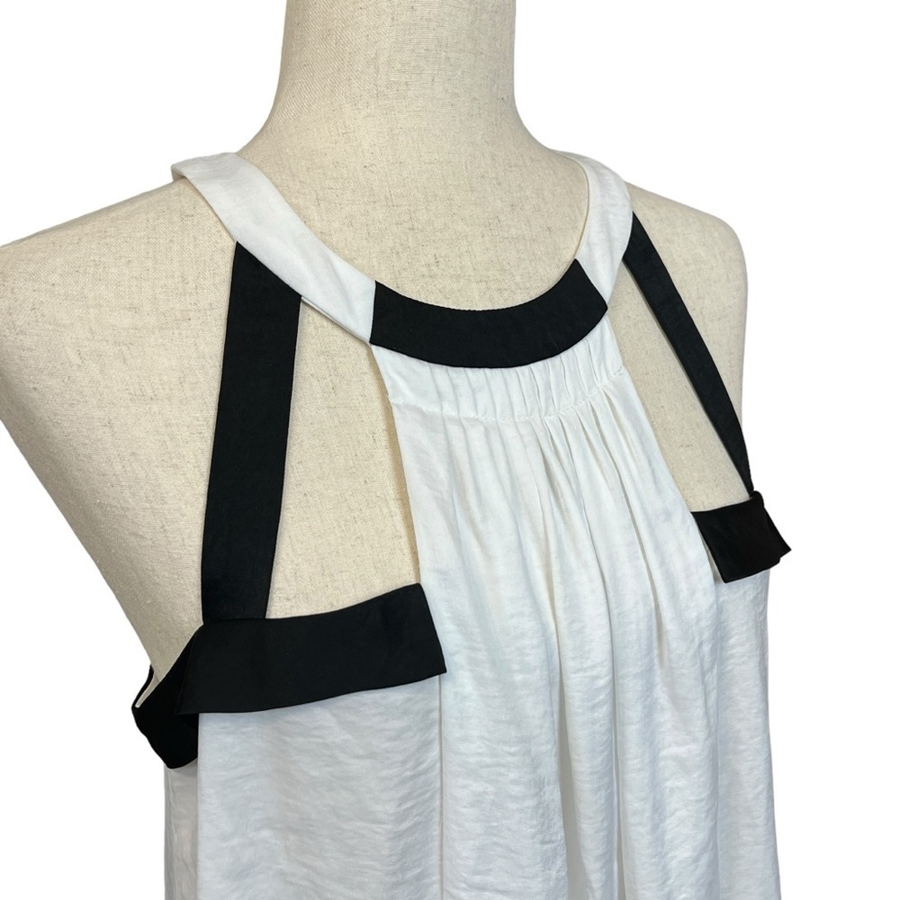 BCBGMaxAzria Irene Cut Out Halter Top Blouse. Black White Size Small #1273 - Picture 3 of 9